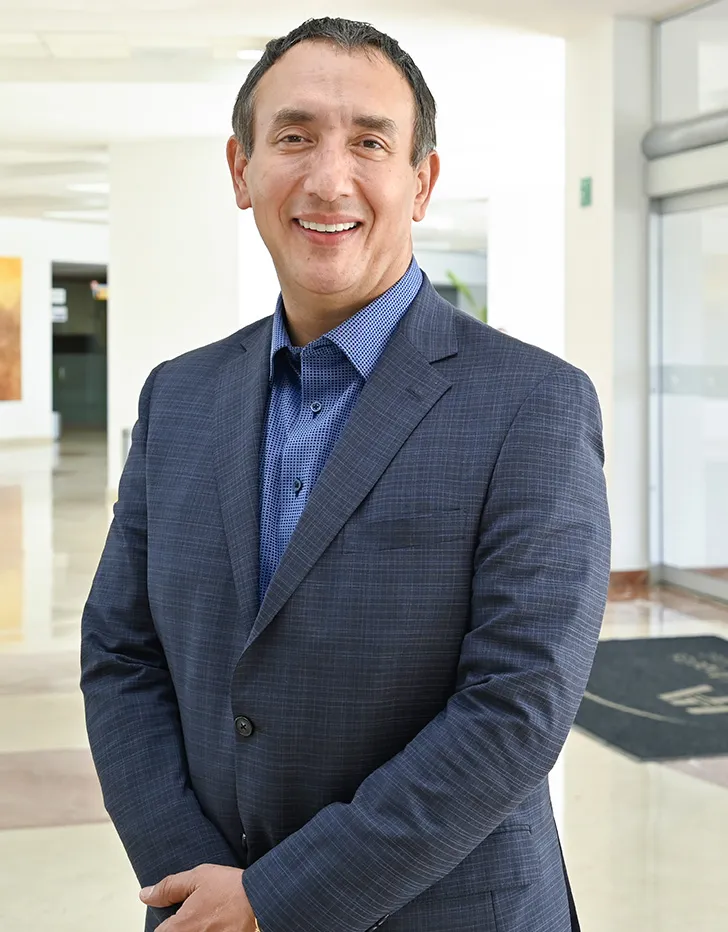 Dr. Julián Octavio Carrillo González en el Hospital Ángeles Ciudad Juárez